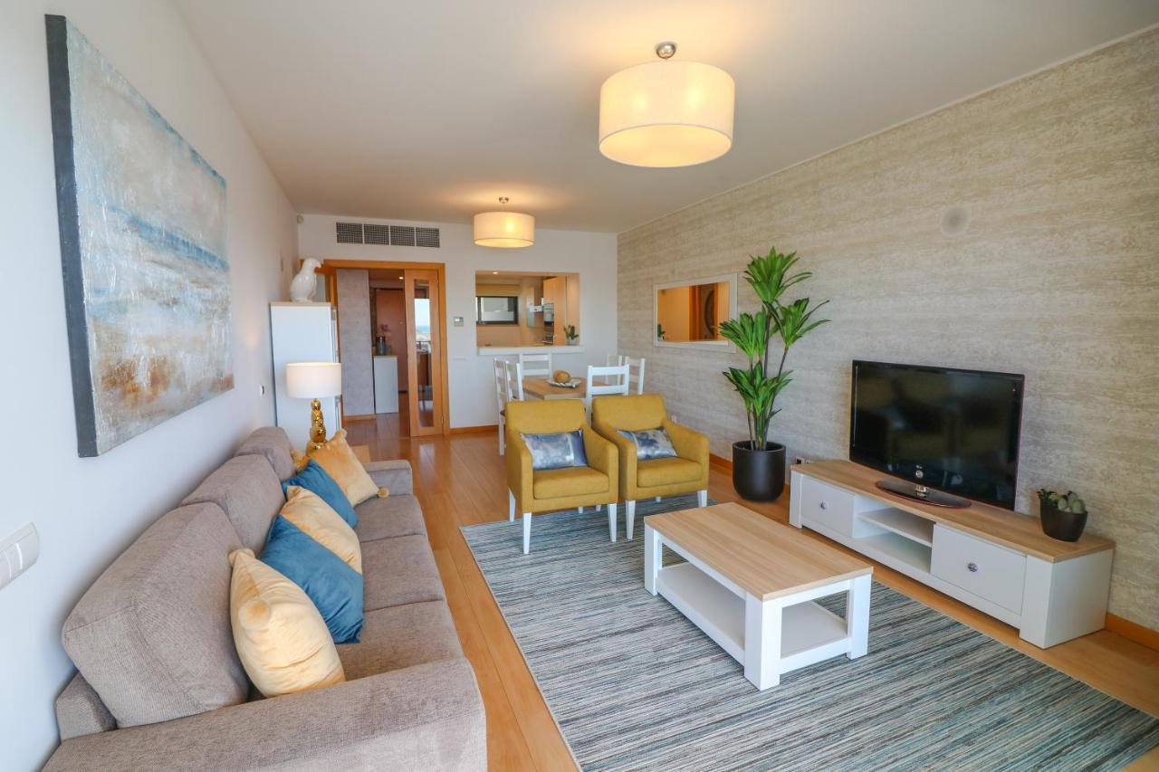 Apartment Mc Suites With Pool And Sea View